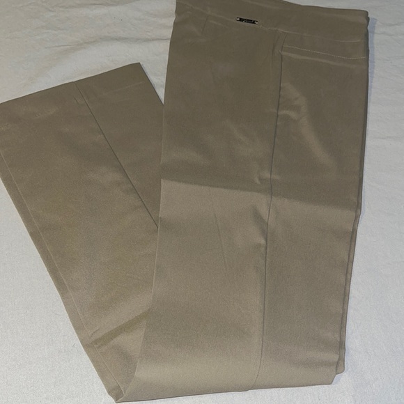 Rekucci Pants - Rekicci womens ease into comfort oatmeal boot cut pants size 6 BNWT